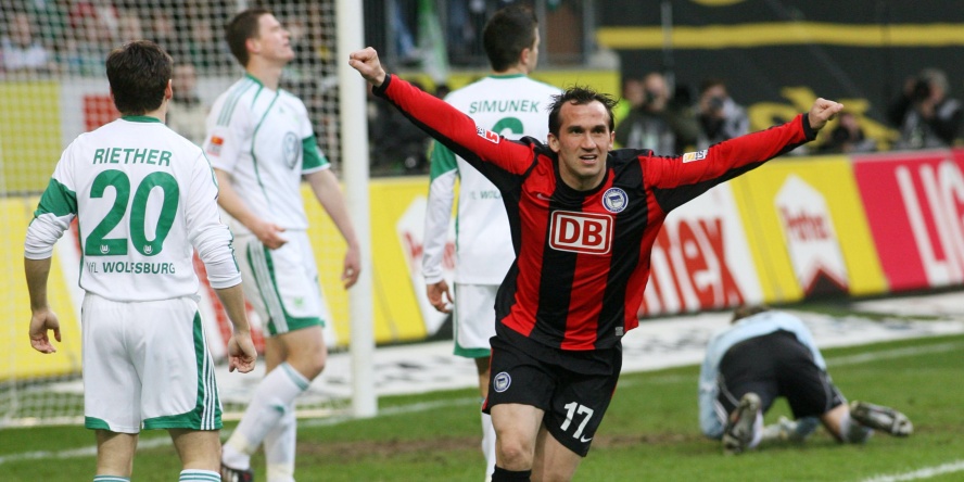 Comunio History: Dreierpack! Als Theofanis Gekas die Wölfe erlegte